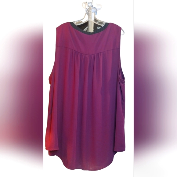 J16 Torrid Georgette Tank - Picture 2 of 3